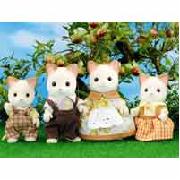 Sylvanian Families Cream Cat Family