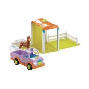 Dora's Pony Place Travel 'n' Pony Trailer.