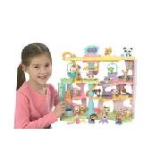 Littlest Pet Shop Play and Display Pet Town.
