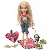 Bratz Pampered Pupz Cloe